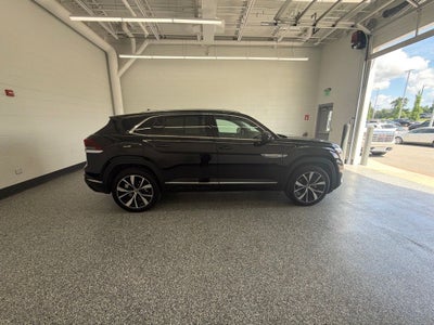 2024 Volkswagen Atlas Cross Sport 2.0T SEL Premium R-Line