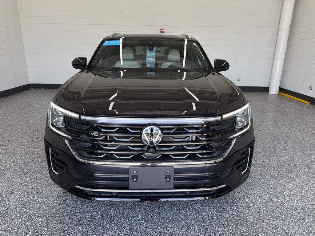 2024 Volkswagen Atlas Cross Sport 2.0T SEL Premium R-Line