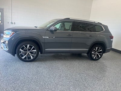 2026 Volkswagen Atlas 2.0T SEL Premium R-Line