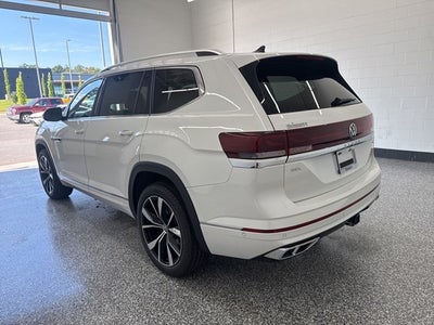 2026 Volkswagen Atlas 2.0T SEL Premium R-Line
