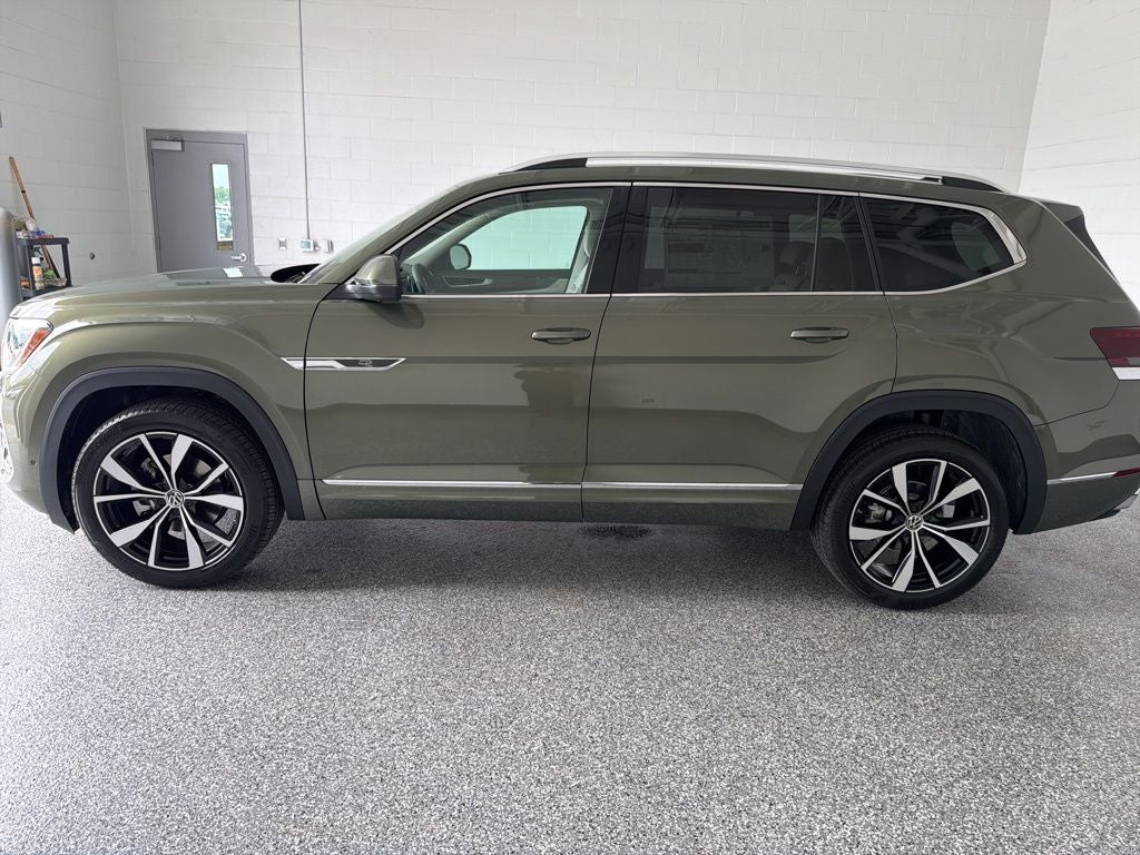 2026 Volkswagen Atlas 2.0T SEL Premium R-Line