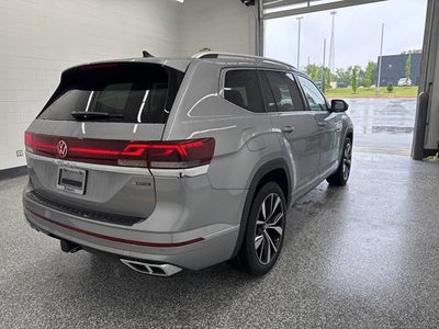 2026 Volkswagen Atlas 2.0T SEL Premium R-Line