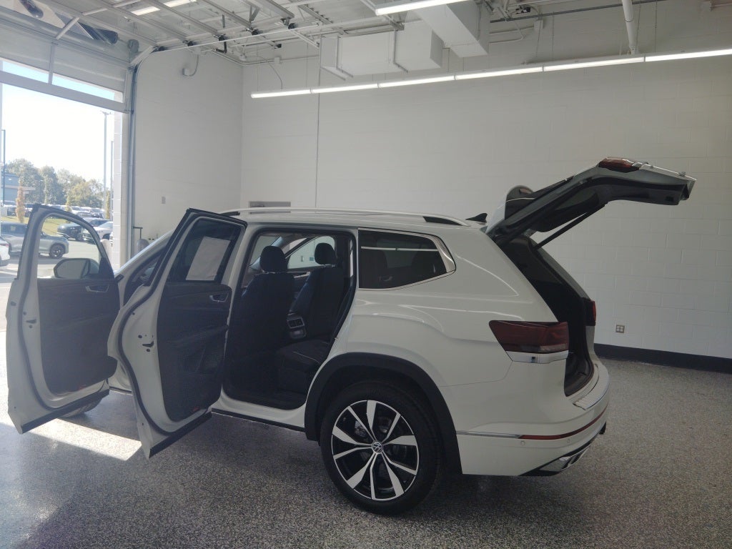 2026 Volkswagen Atlas 2.0T SEL Premium R-Line