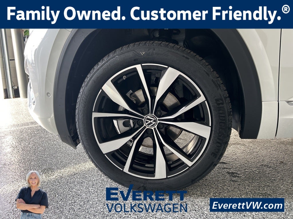 2026 Volkswagen Atlas 2.0T SEL Premium R-Line