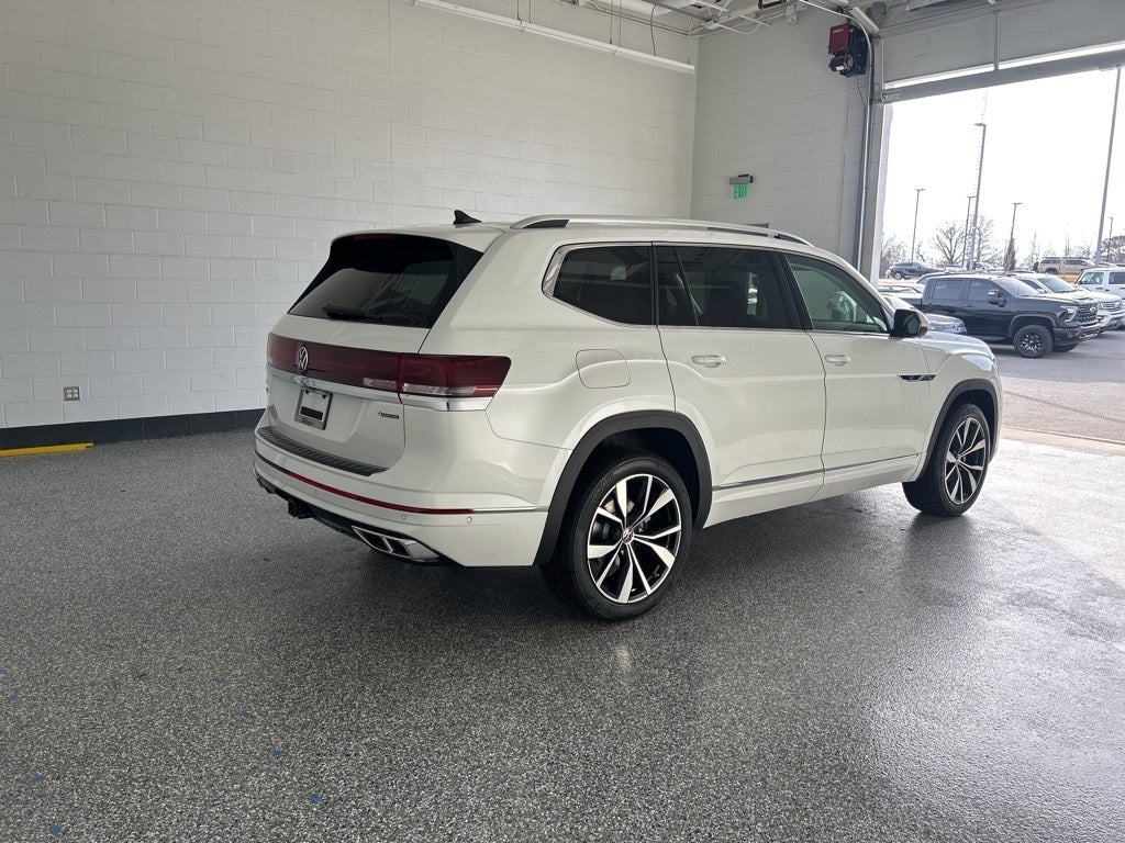 2026 Volkswagen Atlas 2.0T SEL Premium R-Line