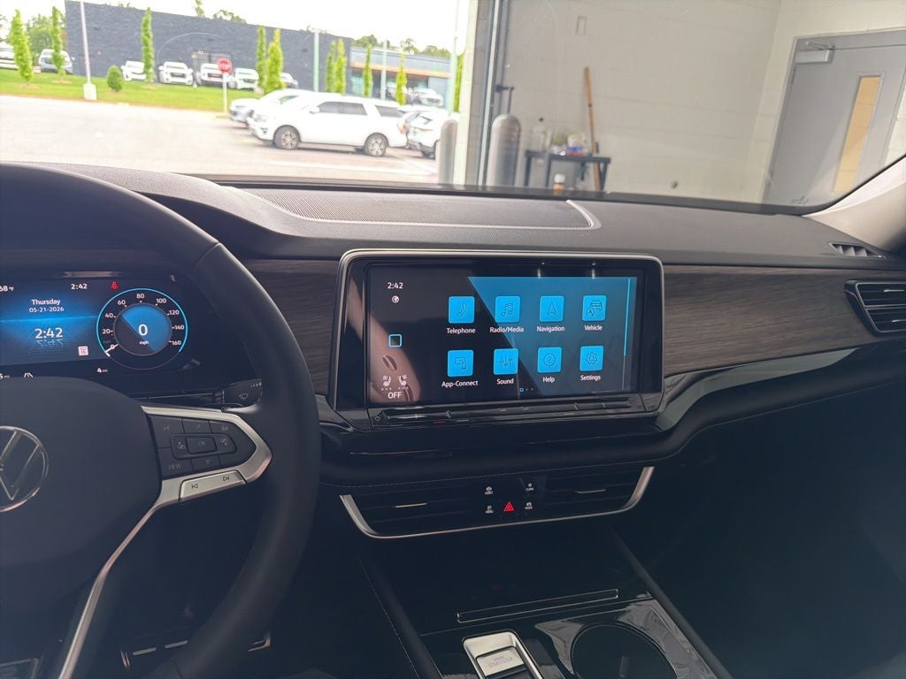 2026 Volkswagen Atlas 2.0T SEL Premium R-Line
