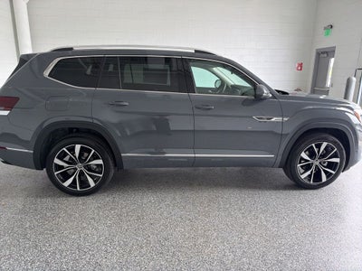 2026 Volkswagen Atlas 2.0T SEL Premium R-Line