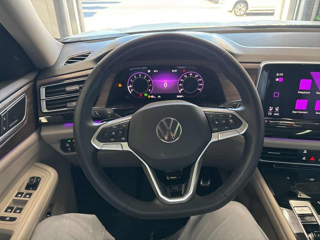 2024 Volkswagen Atlas 2.0T SEL Premium R-Line