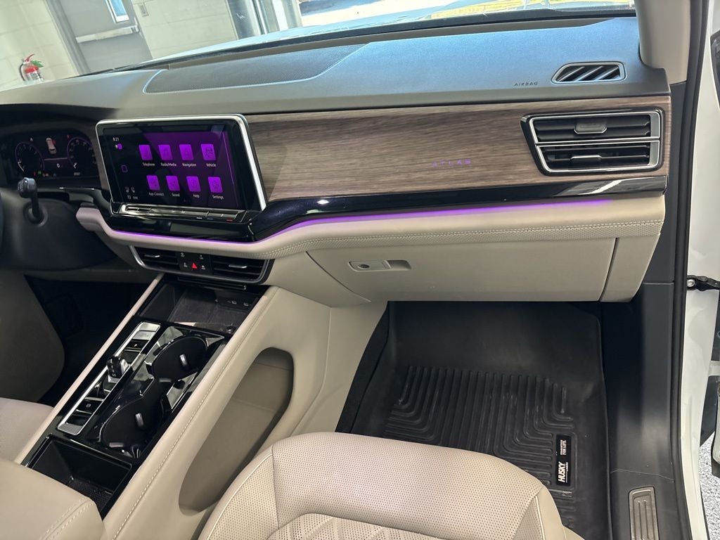 2024 Volkswagen Atlas 2.0T SEL Premium R-Line