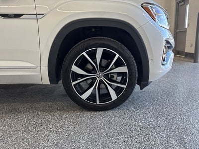 2024 Volkswagen Atlas 2.0T SEL Premium R-Line
