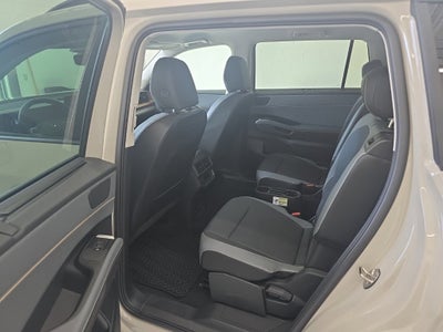 2027 Volkswagen Atlas SE w/Technology
