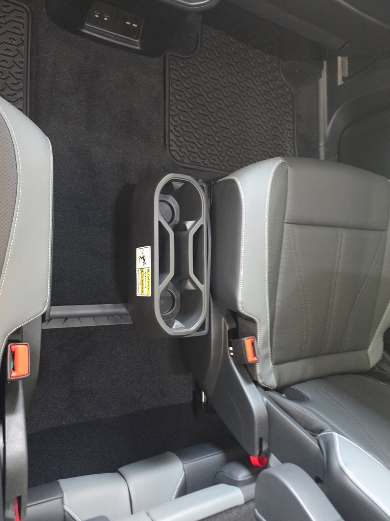 2027 Volkswagen Atlas SE w/Technology