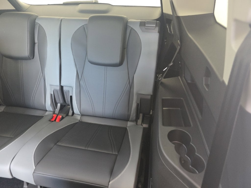 2027 Volkswagen Atlas SE w/Technology