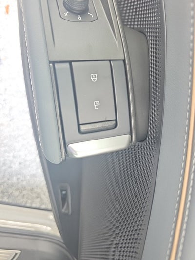 2027 Volkswagen Atlas SE w/Technology