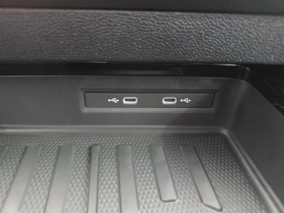 2027 Volkswagen Atlas SE w/Technology