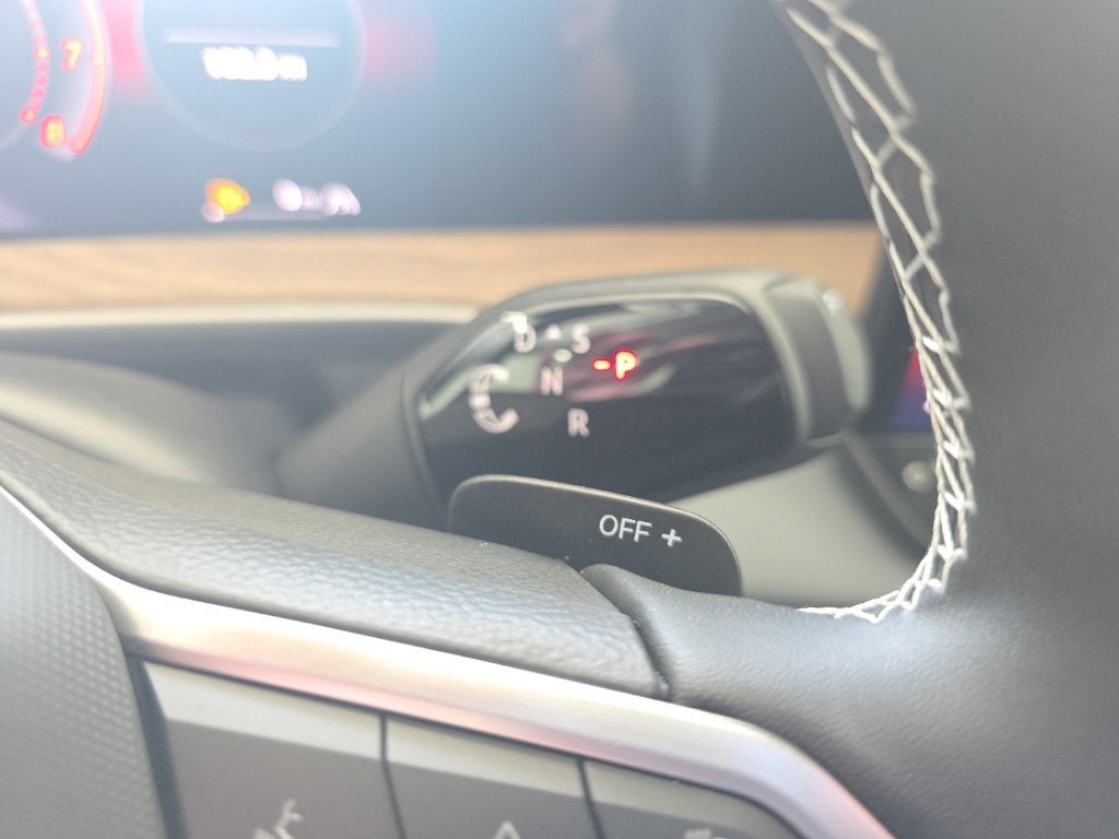 2027 Volkswagen Atlas SE w/Technology