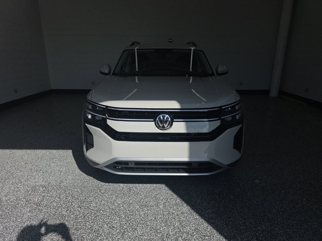 2027 Volkswagen Atlas SE w/Technology