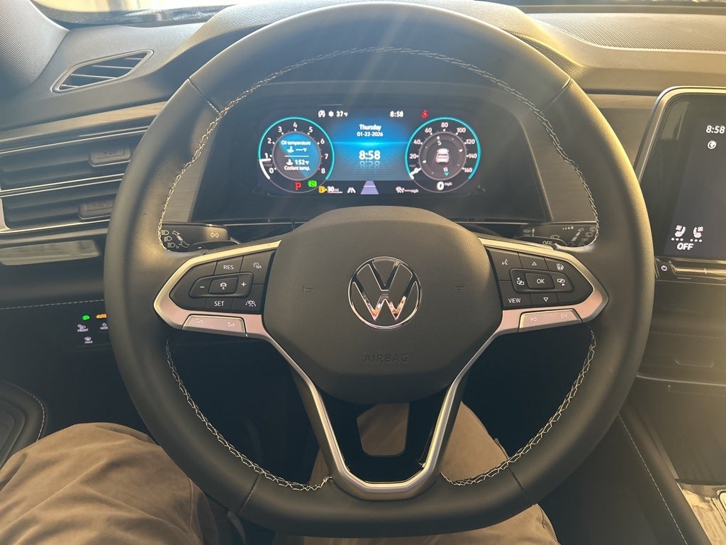 2026 Volkswagen Atlas Cross Sport 2.0T SE w/Technology