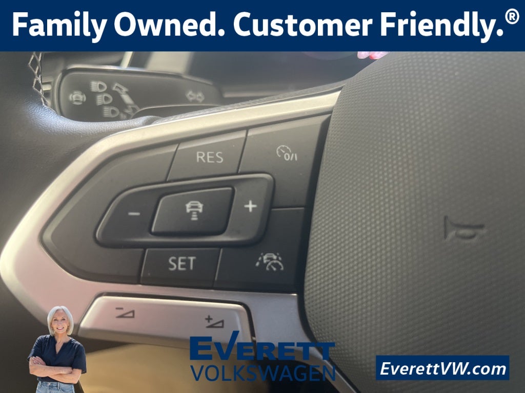 2025 Volkswagen Atlas Cross Sport 2.0T SE w/ Technology