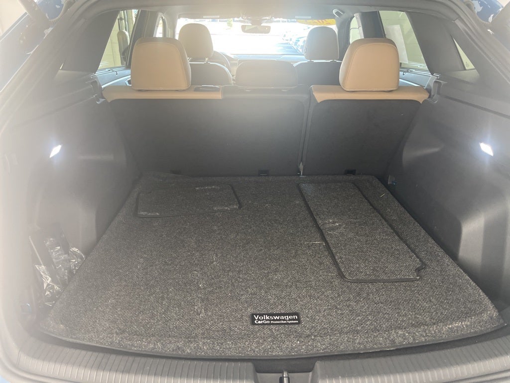 2025 Volkswagen Atlas Cross Sport 2.0T SE w/ Technology