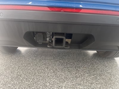 2025 Volkswagen Atlas Cross Sport 2.0T SE w/ Technology