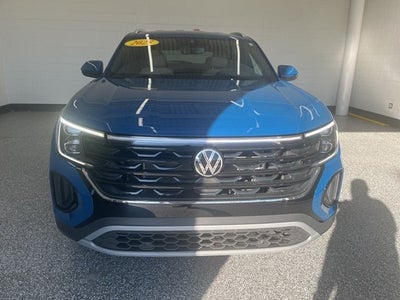 2025 Volkswagen Atlas Cross Sport 2.0T SE w/ Technology