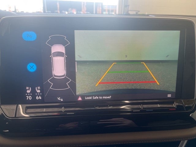 2025 Volkswagen Atlas Cross Sport 2.0T SE w/ Technology