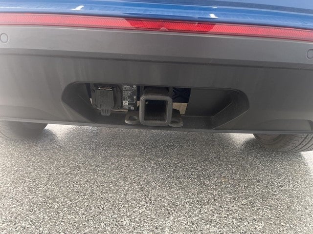 2025 Volkswagen Atlas Cross Sport 2.0T SE w/ Technology