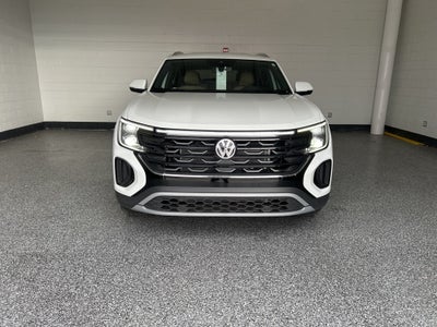 2025 Volkswagen Atlas Cross Sport 2.0T SE w/ Technology