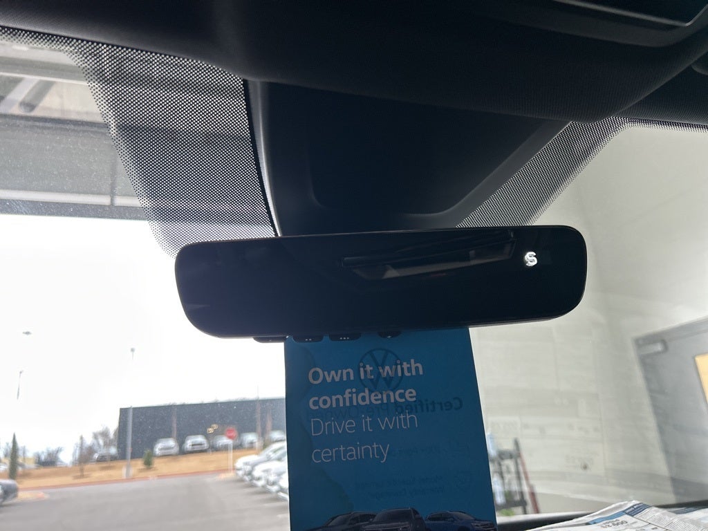 2025 Volkswagen Atlas Cross Sport 2.0T SE w/ Technology