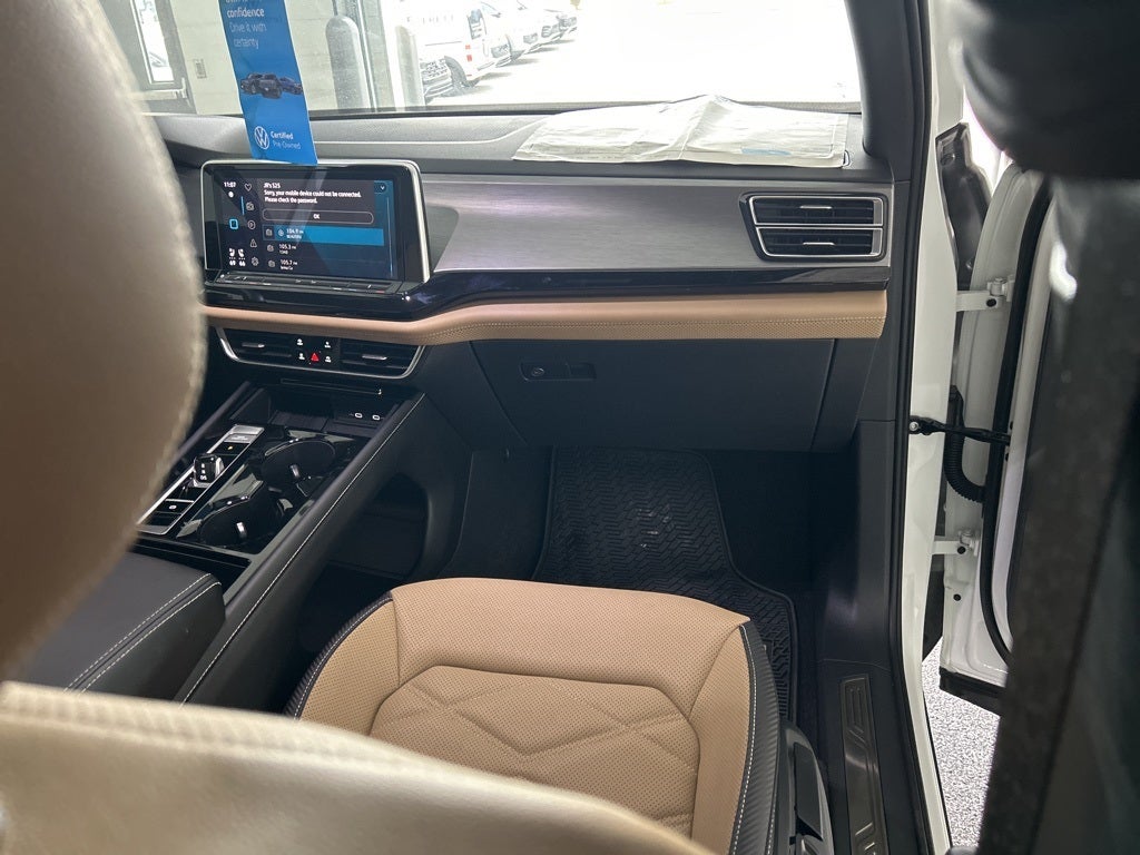 2025 Volkswagen Atlas Cross Sport 2.0T SE w/ Technology