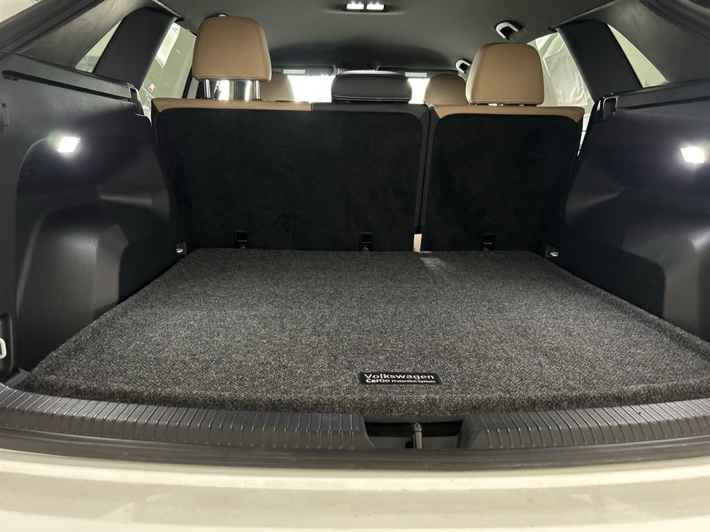 2025 Volkswagen Atlas Cross Sport 2.0T SE w/ Technology