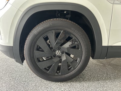 2025 Volkswagen Atlas Cross Sport 2.0T SE w/ Technology