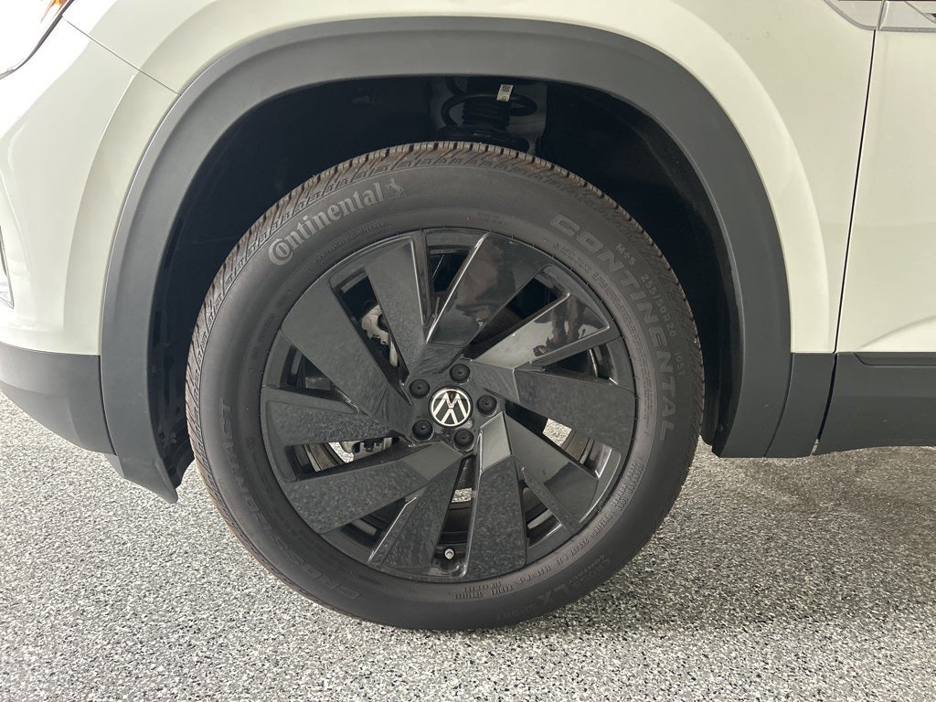 2025 Volkswagen Atlas Cross Sport 2.0T SE w/ Technology