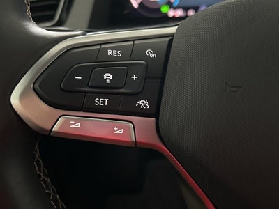 2025 Volkswagen Atlas Cross Sport 2.0T SE w/ Technology