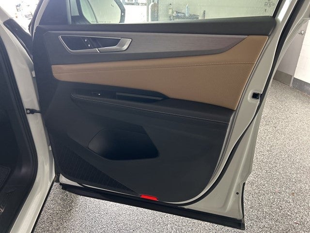 2025 Volkswagen Atlas Cross Sport 2.0T SE w/ Technology