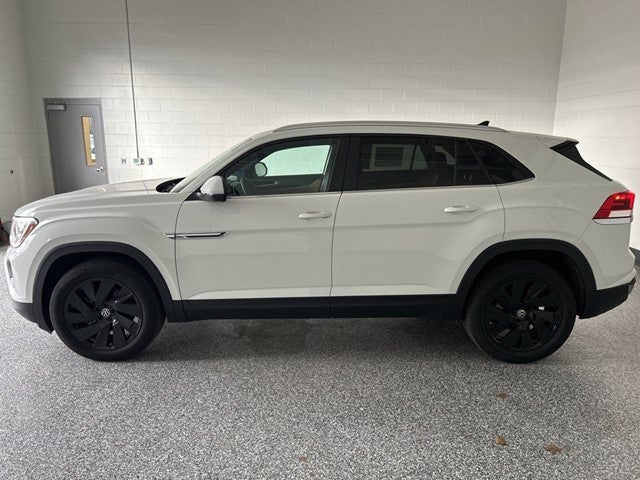 2025 Volkswagen Atlas Cross Sport 2.0T SE w/ Technology