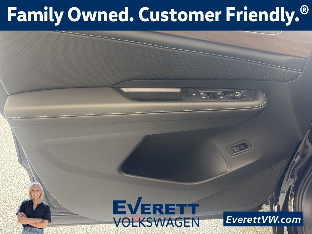 2026 Volkswagen Atlas 2.0T SE w/ Technology