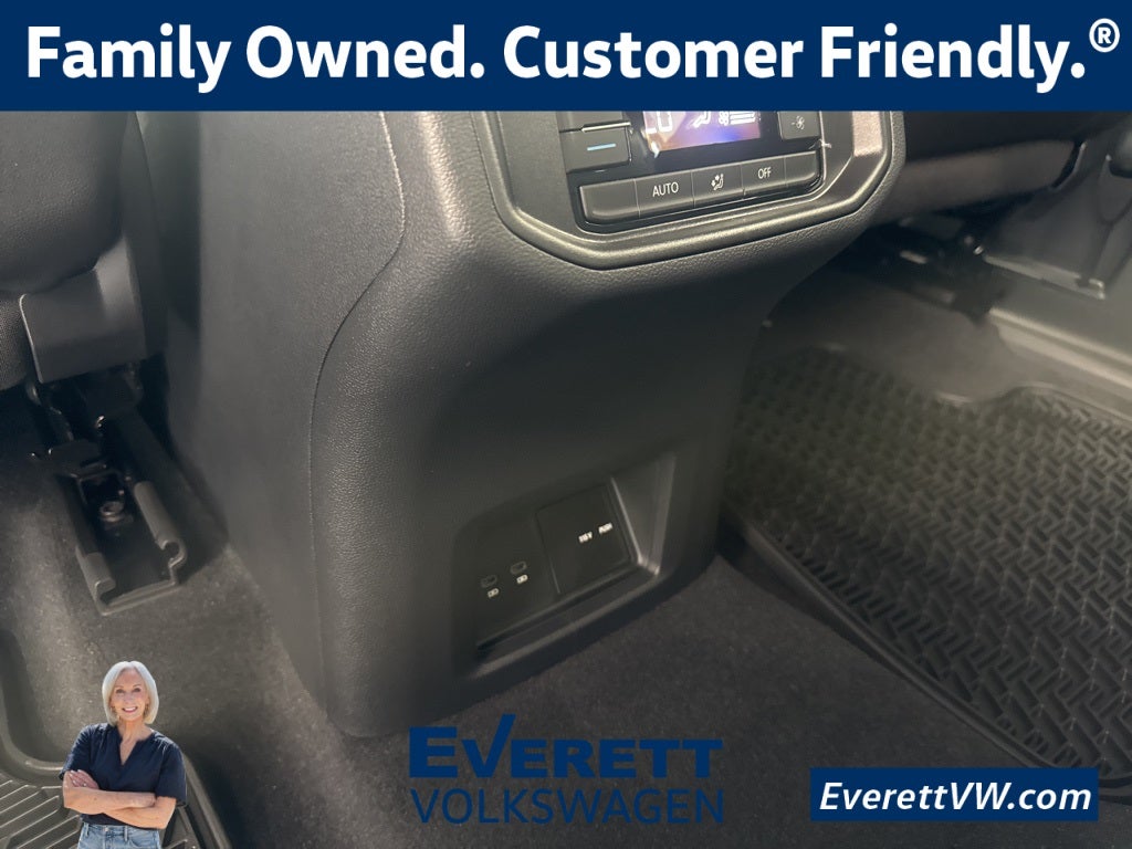 2026 Volkswagen Atlas 2.0T SE w/ Technology