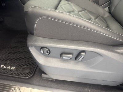 2026 Volkswagen Atlas 2.0T SE w/ Technology