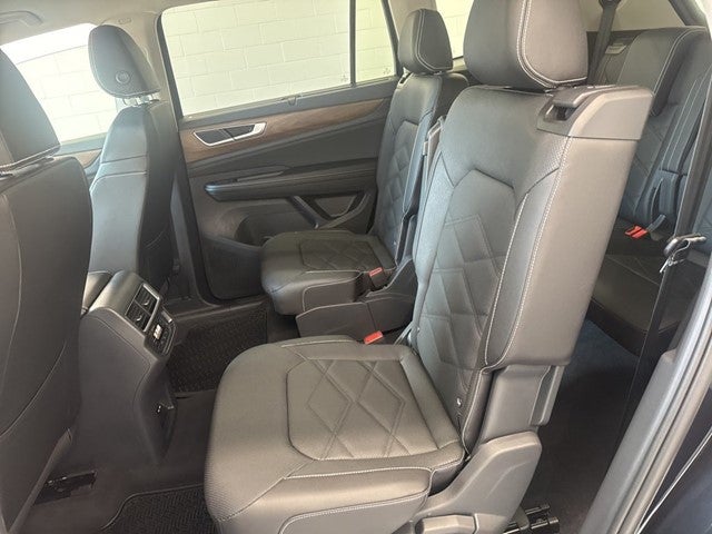 2026 Volkswagen Atlas 2.0T SE w/ Technology