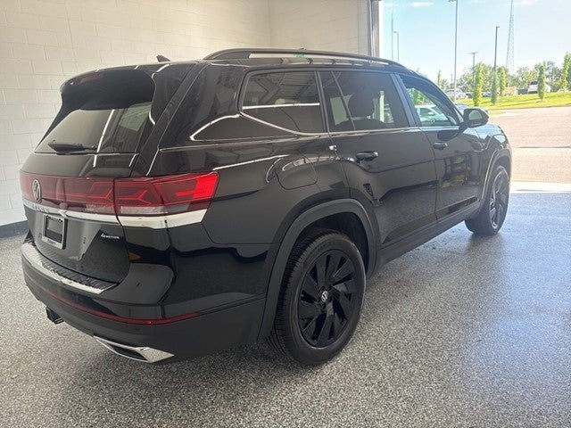 2026 Volkswagen Atlas 2.0T SE w/ Technology