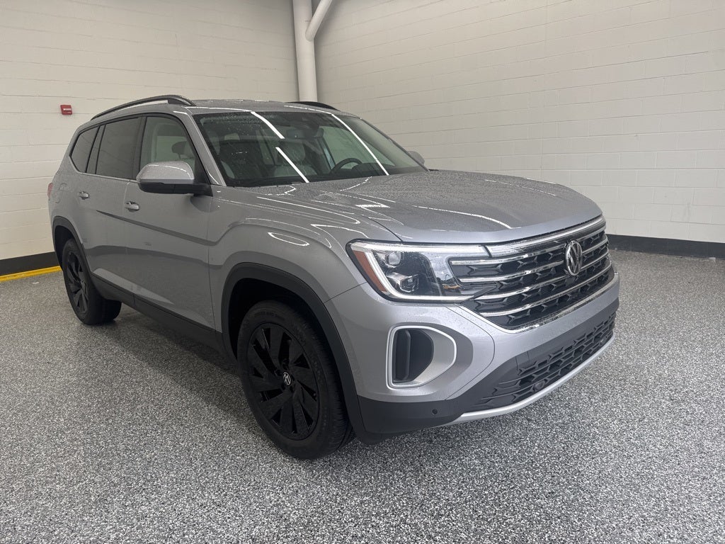 2026 Volkswagen Atlas 2.0T SE w/ Technology