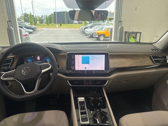 2026 Volkswagen Atlas 2.0T SE w/ Technology