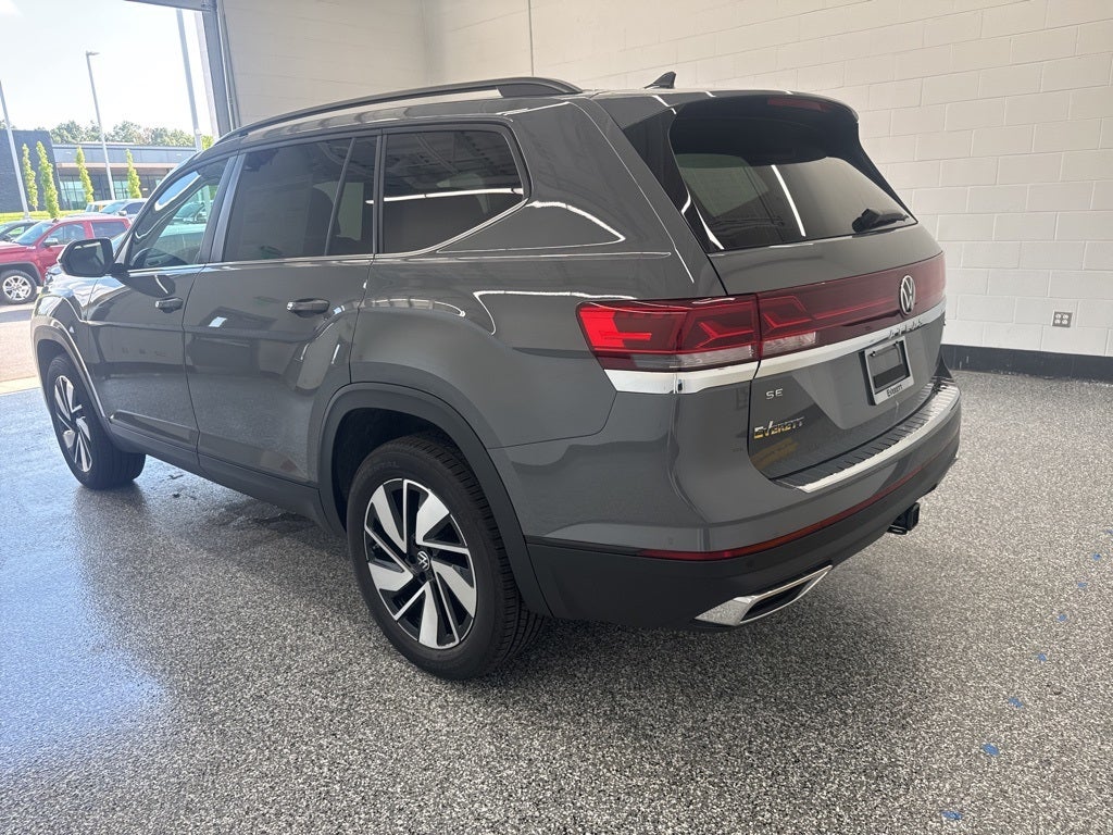 2026 Volkswagen Atlas 2.0T SE w/ Technology