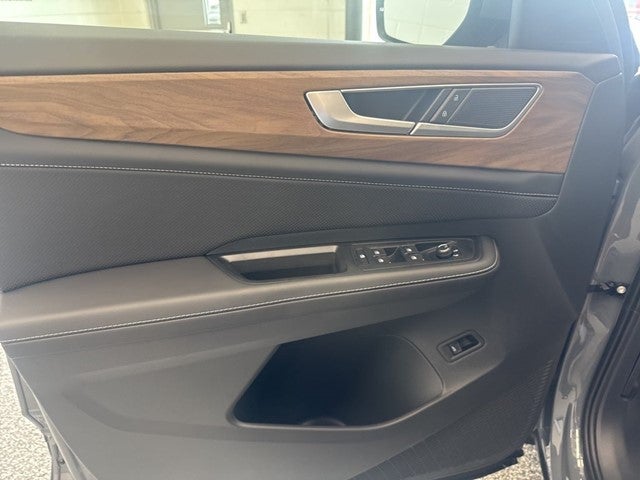 2026 Volkswagen Atlas 2.0T SE w/ Technology