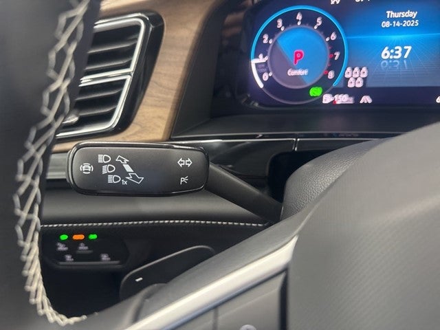 2026 Volkswagen Atlas 2.0T SE w/ Technology