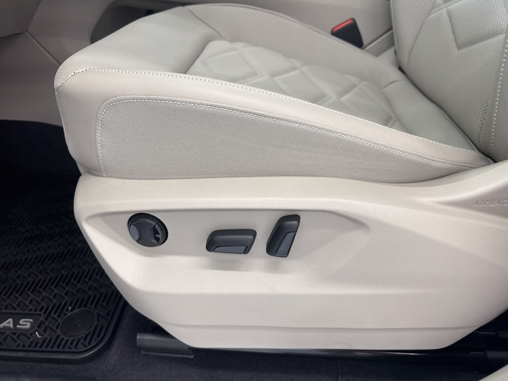 2026 Volkswagen Atlas 2.0T SE w/ Technology