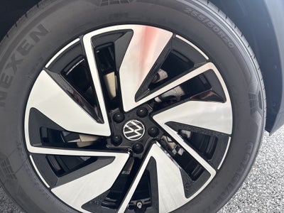 2026 Volkswagen Atlas 2.0T SE w/ Technology