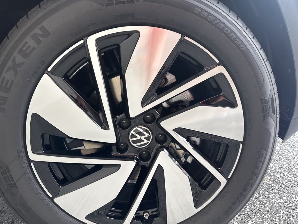 2026 Volkswagen Atlas 2.0T SE w/ Technology